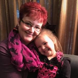 Meet your Posher, Rae